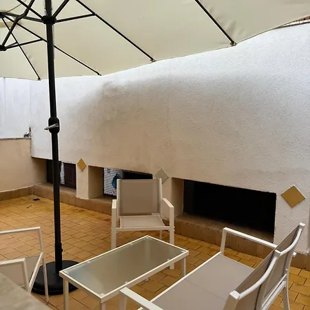 Apartment Stitch House *