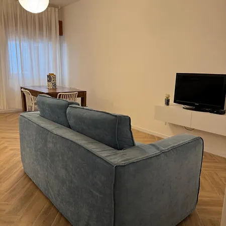 Apartment Stitch House